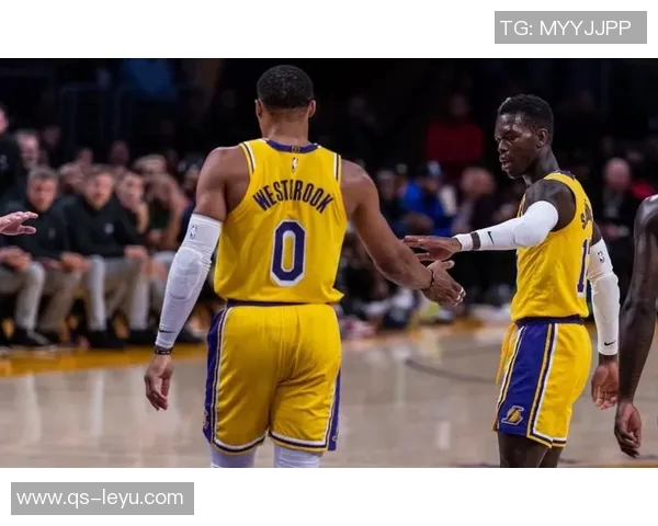 马祖拉称赞西蒙斯逐步适应替补角色最近表现出色令人期待